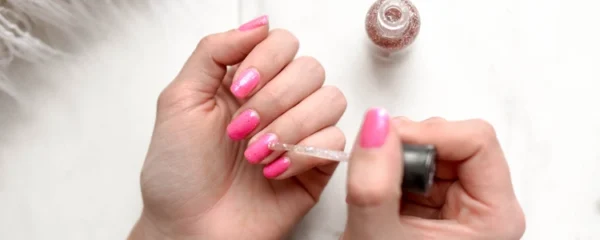 Les secrets d'un vernis à ongles